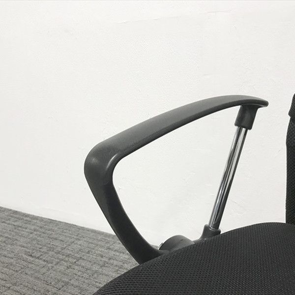 ブラック