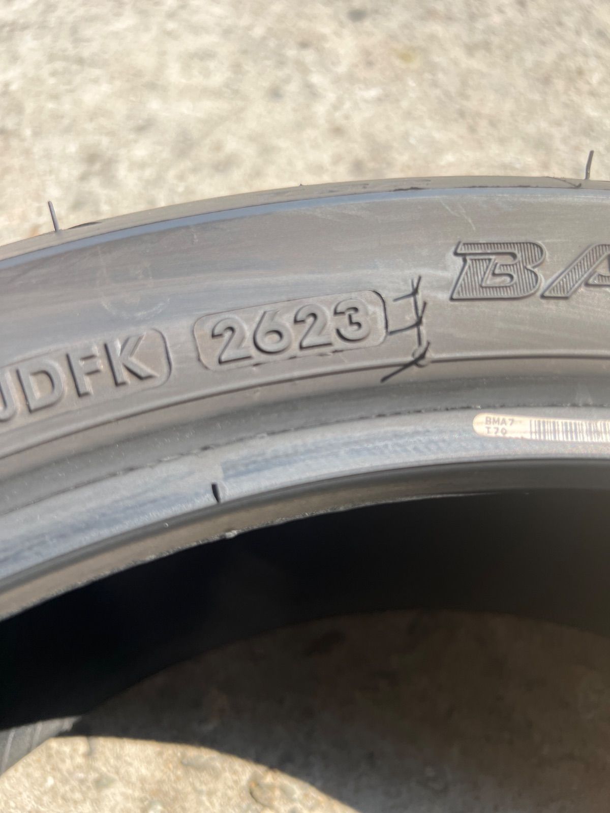 ブリヂストン T32 前後セット 120/70ZR17 180/55ZR17 253 - メルカリ