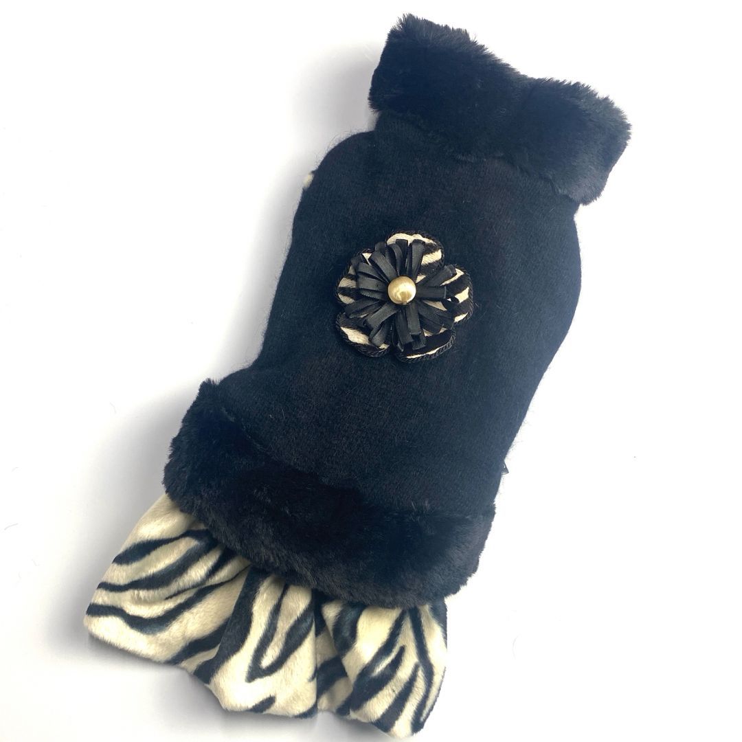 Trilly tutti Brilli】 ファー付 ゼブラ 黒 犬服 XLサイズ 可愛い