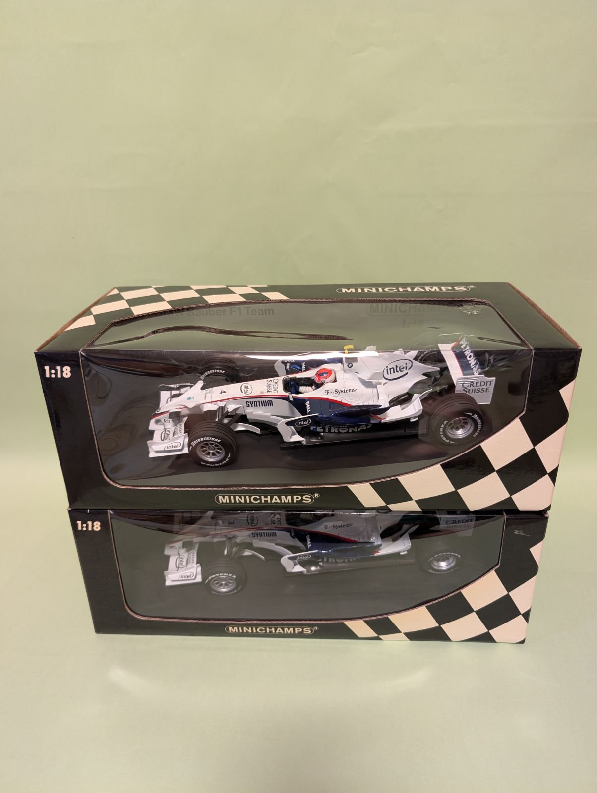 1/18 2台セット ミニチャンプス BMWザウバー F1．08 - メルカリ