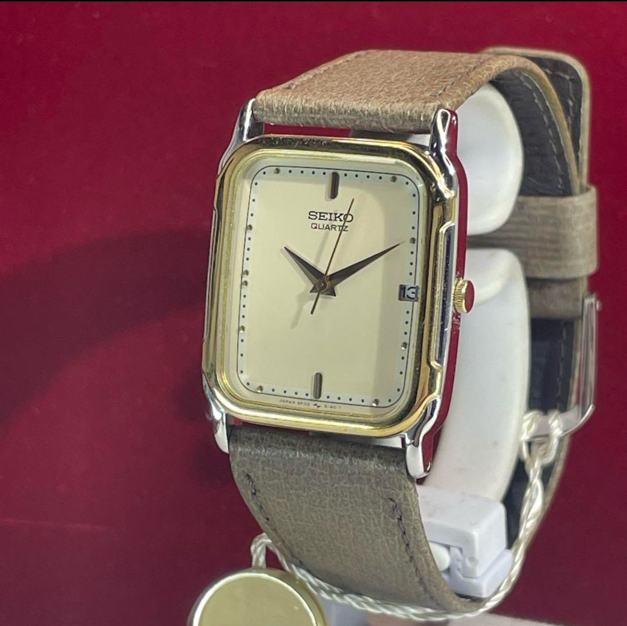未使用 80s SEIKO シャリオ クォーツ 電池交換済 日本製 腕時計