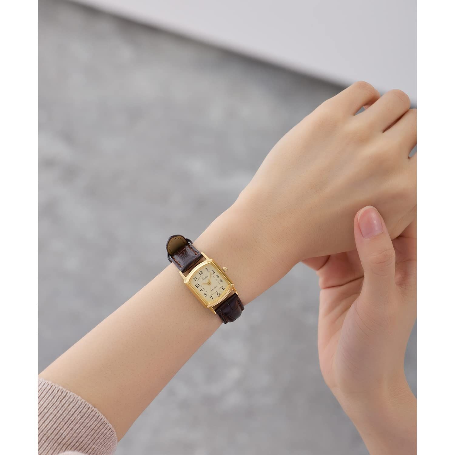 キューアンドキュー ファルコン