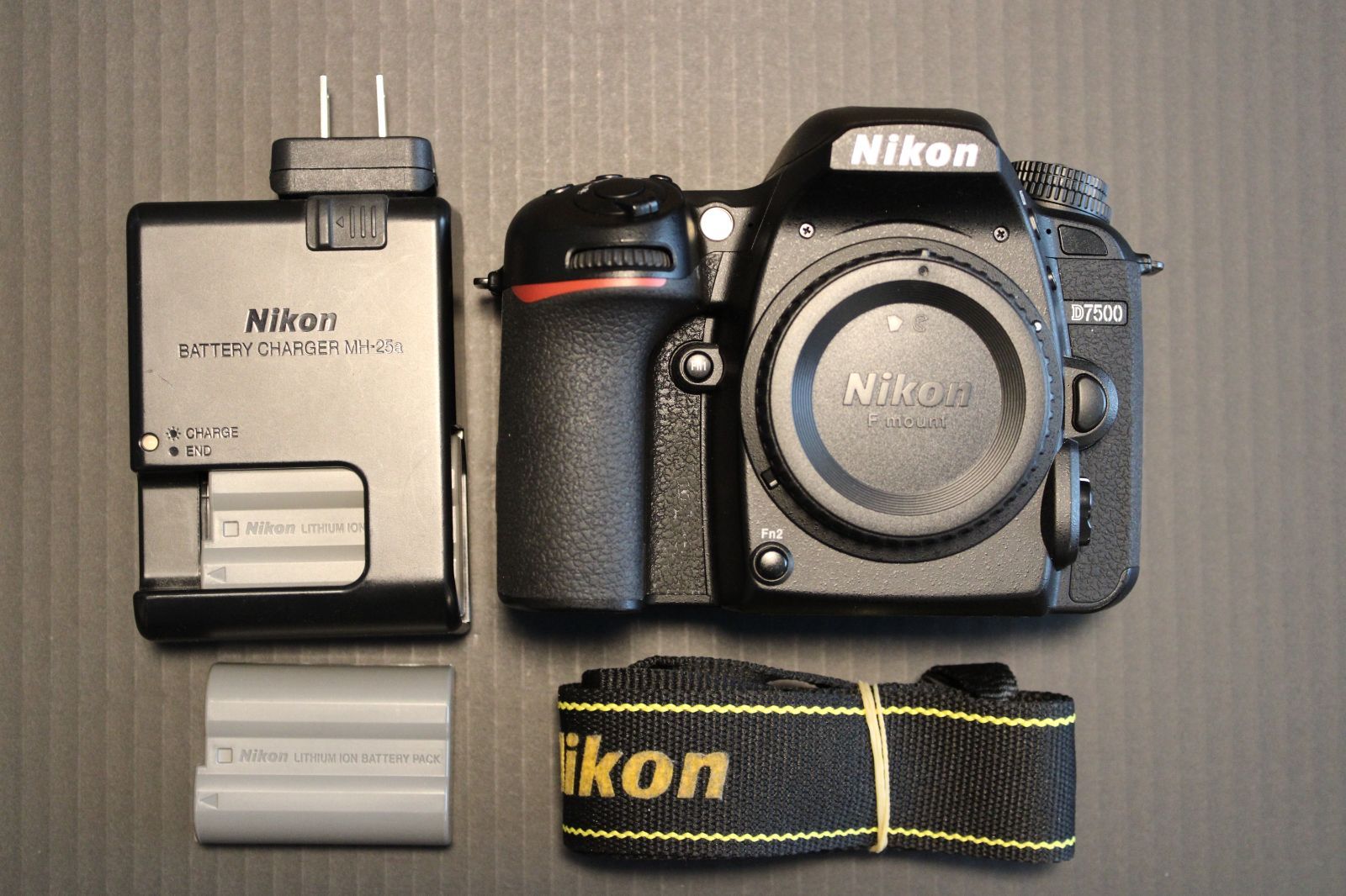 Nikon デジタル一眼レフカメラ D7500 ボディ ブラック