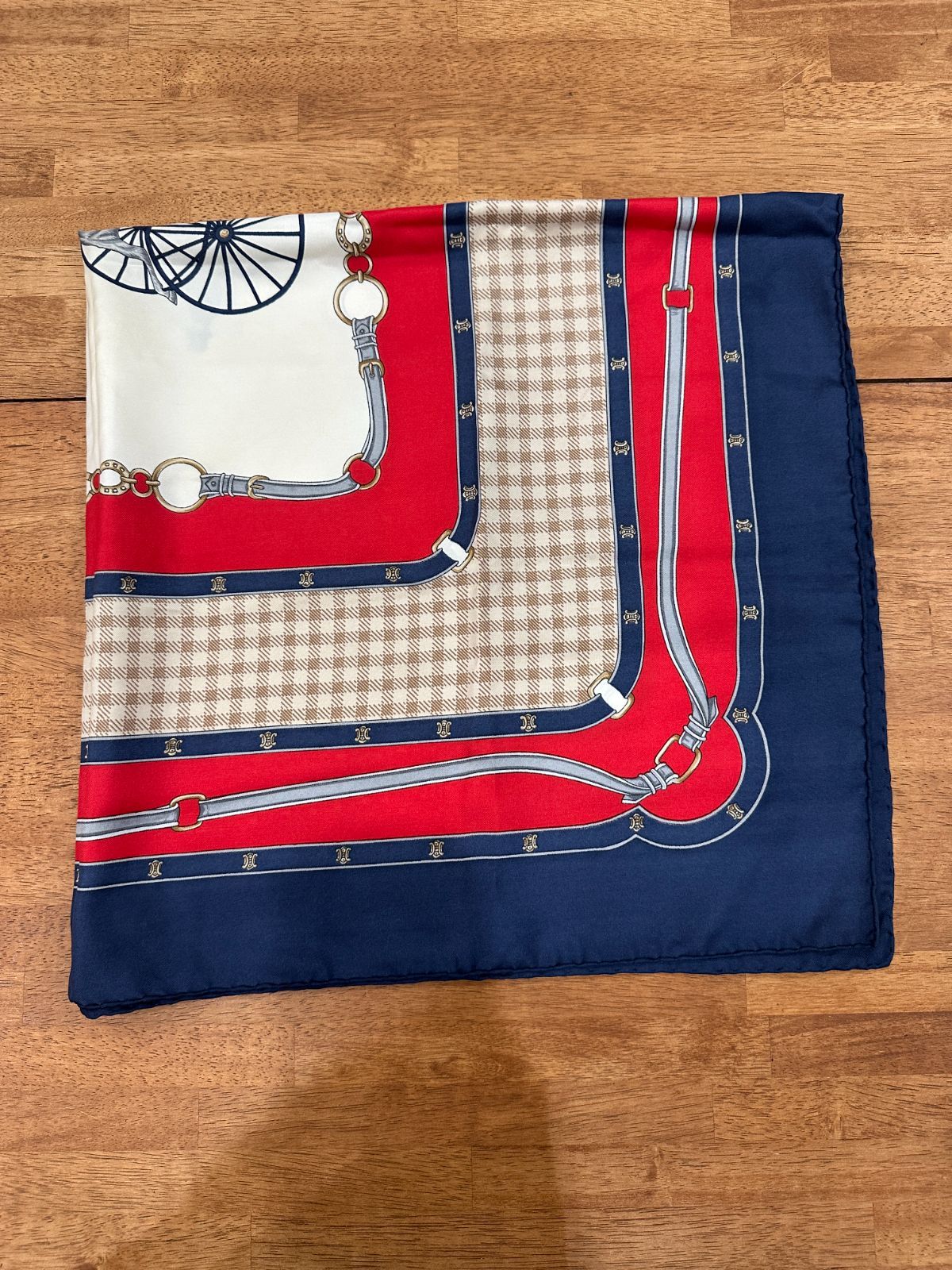 170 CELINE セリーヌ スカーフ CELINE セリーヌ スカーフ Lavalliere ラヴァリエール 2AWV70922