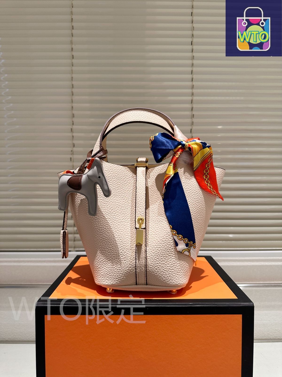 【大人っぽい♪】HERMES バッグ ピコタン・ロック 18カザック エルメス ピコタンロック カザック18/PM エタン/エトゥープ