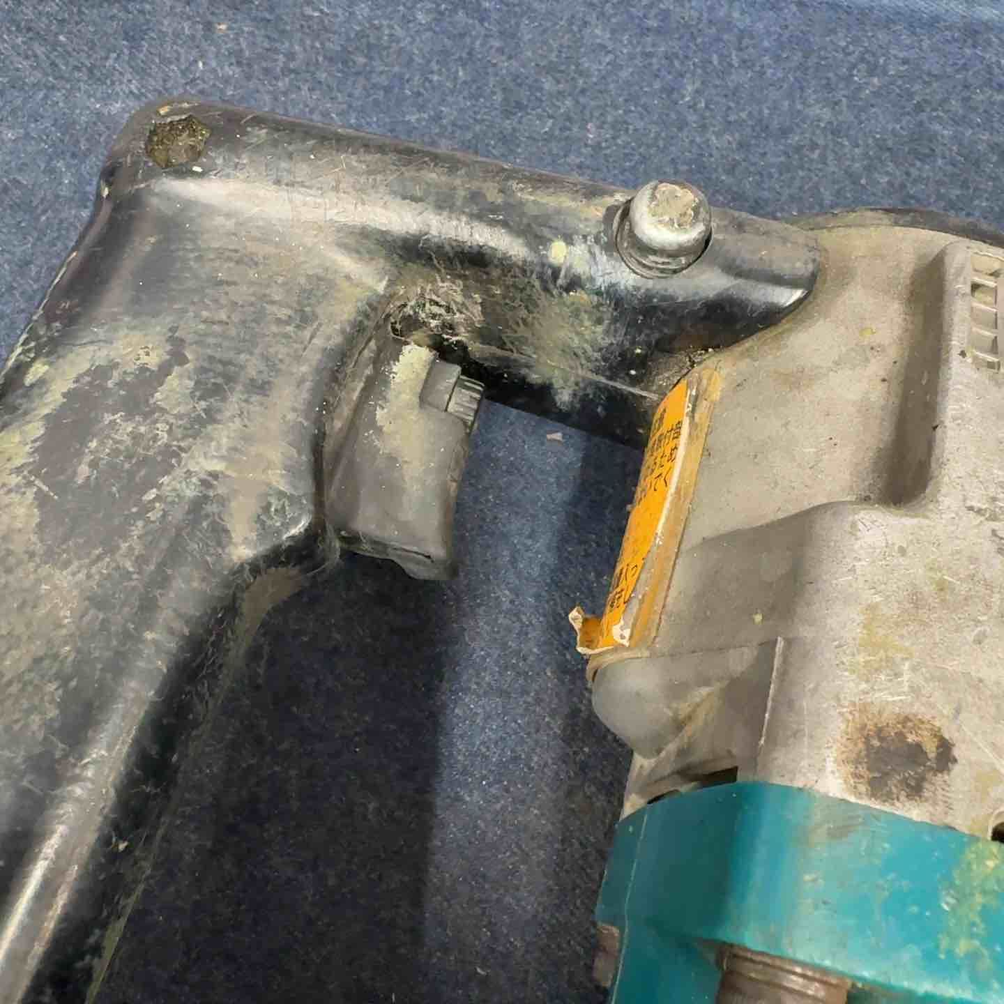 ☆マキタ(makita) 電動ケレン HK1810【八潮店】