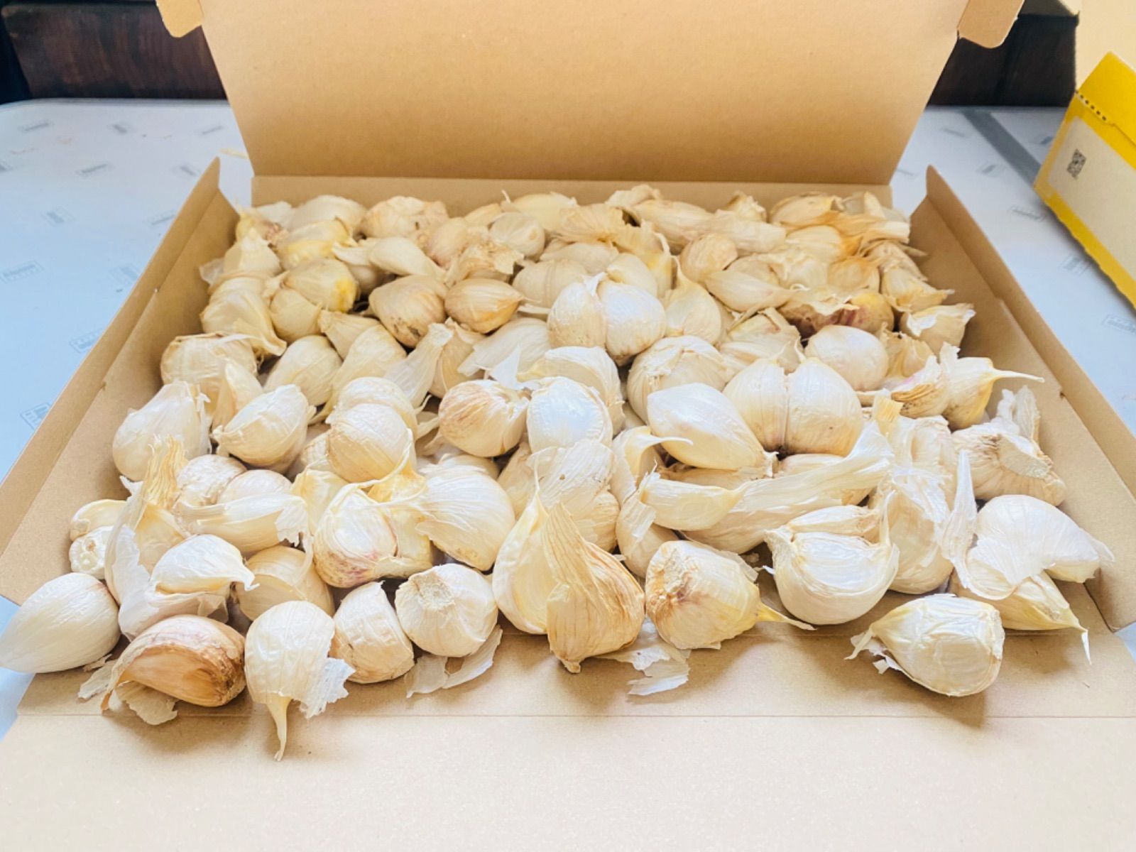 青⁍産 乾燥にんにく 500g 福地ホワイト六片 大粒 - メルカリ