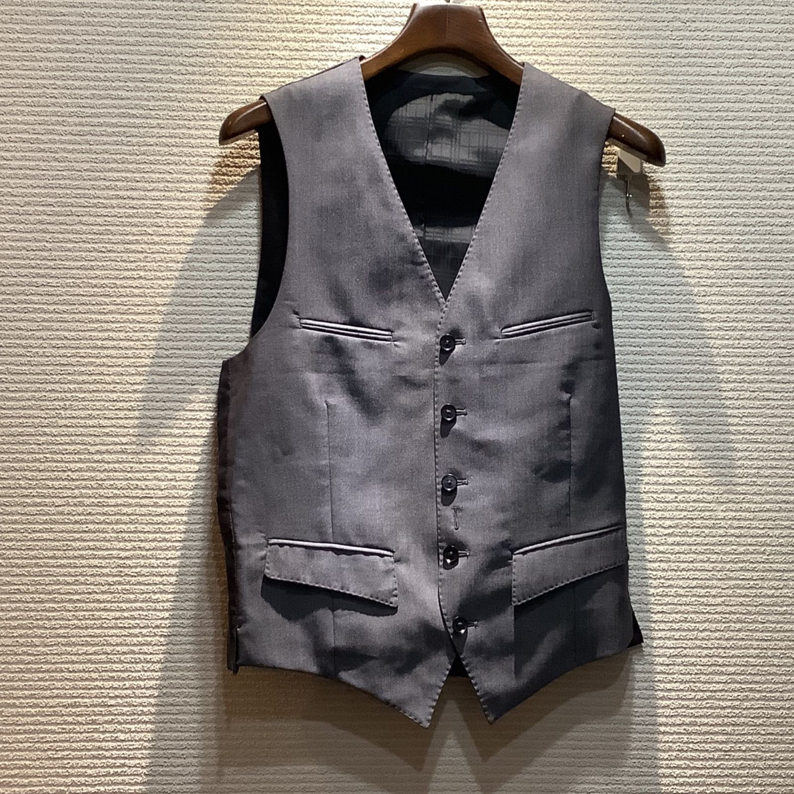 8/18までお盆期間限定価格 ※ メンズ BURBERRY BLACK LABEL バーバリーブラックレーベル 2B スーツ スリーピース ジャケット  ベスト パンツ グレー 92-76-170 38R - メルカリ