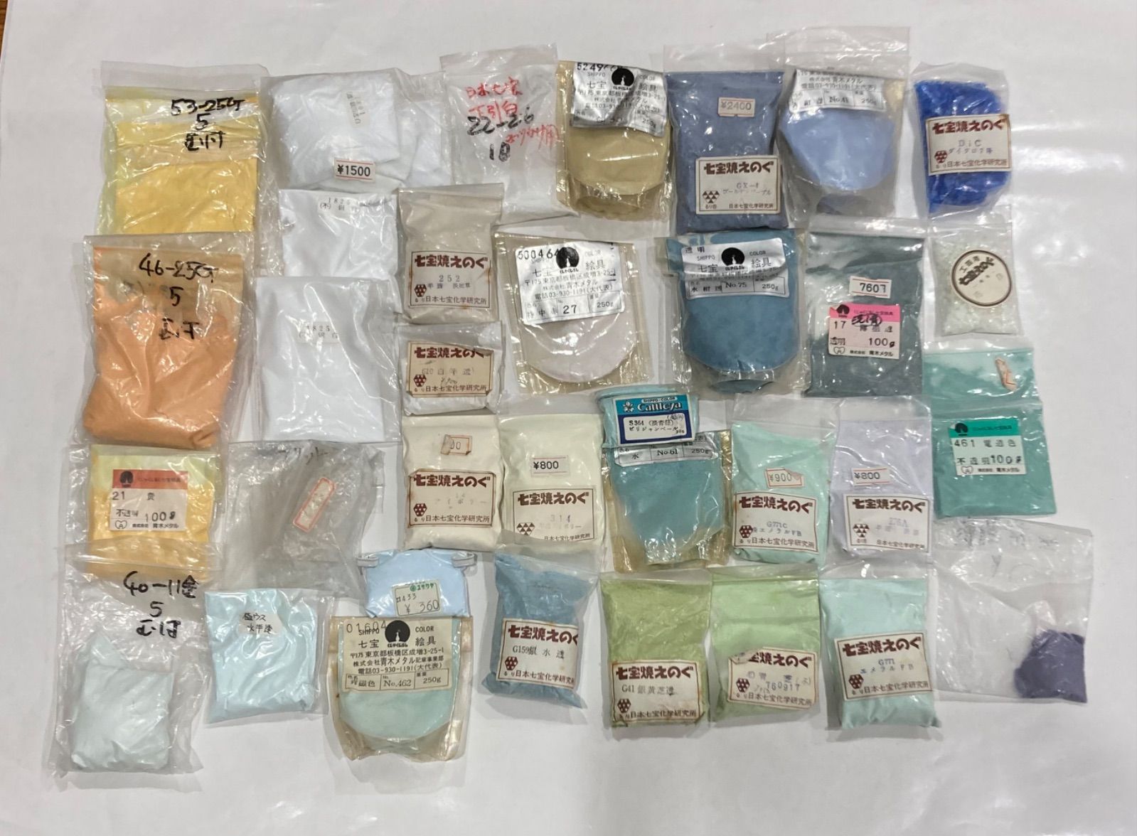 七宝焼 材料 釉薬 絵の具いろいろセット 七宝焼 釉薬 絵の具 12色セット ウラ引 ロペット - メルカリ