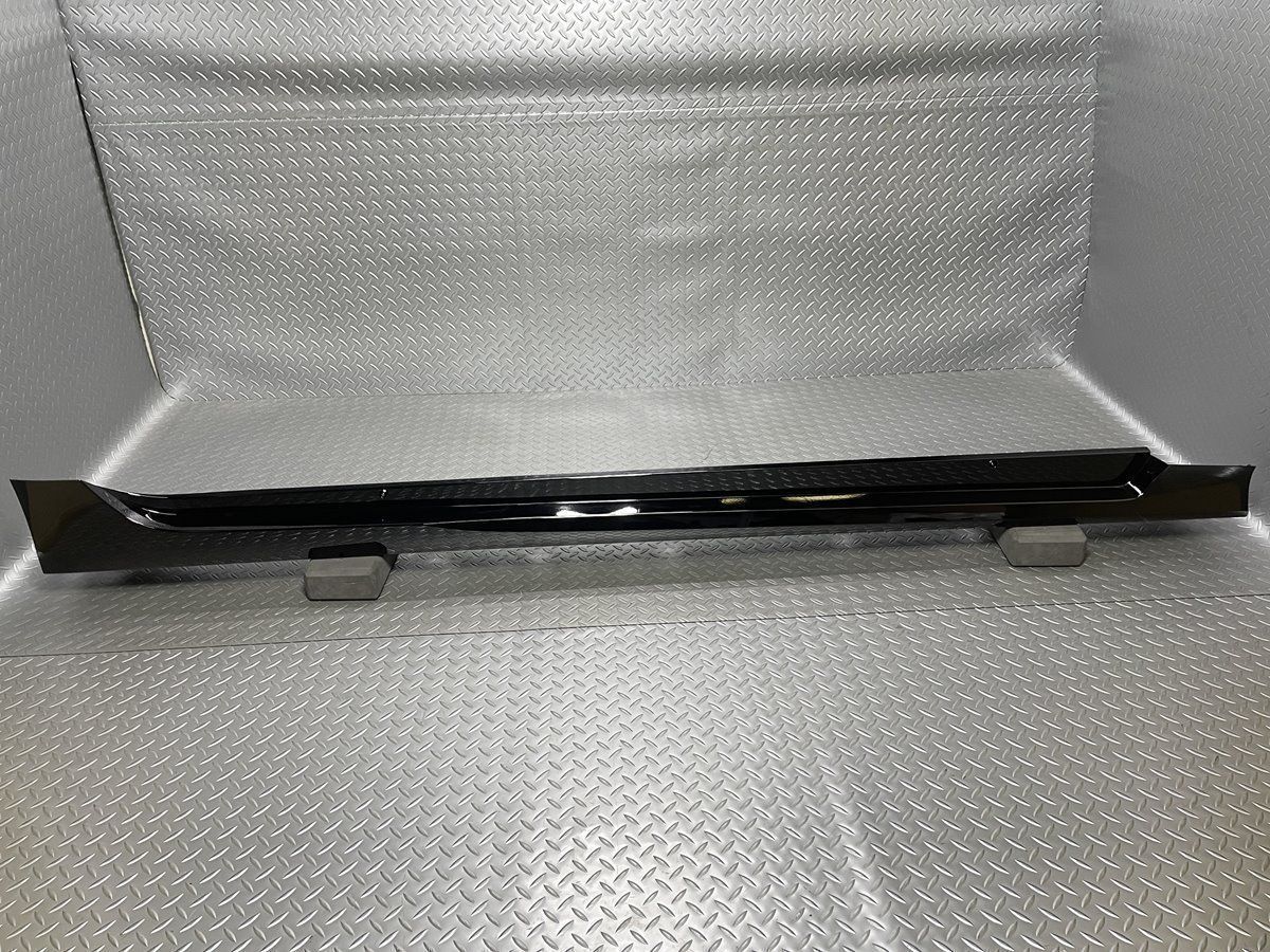 トヨタ ZVW51 ZVW52プリウス 純正 左 黒 218 サイドステップ 送料無料【新品】50系プリウス 純正 サイドステップ右 黒