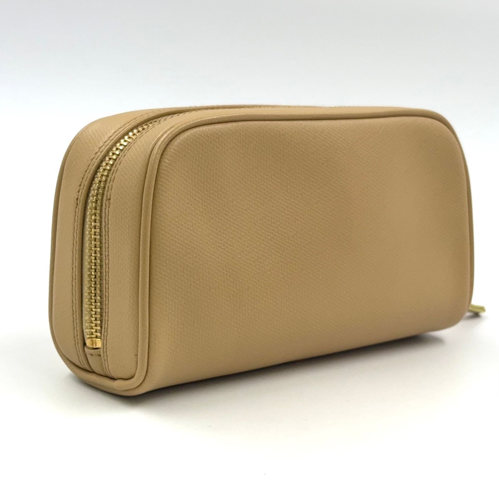 CHANEL ココボタン メイクポーチ シリアル番号10番台 レザー ベージュ ポーチ ゴールド A0578A101