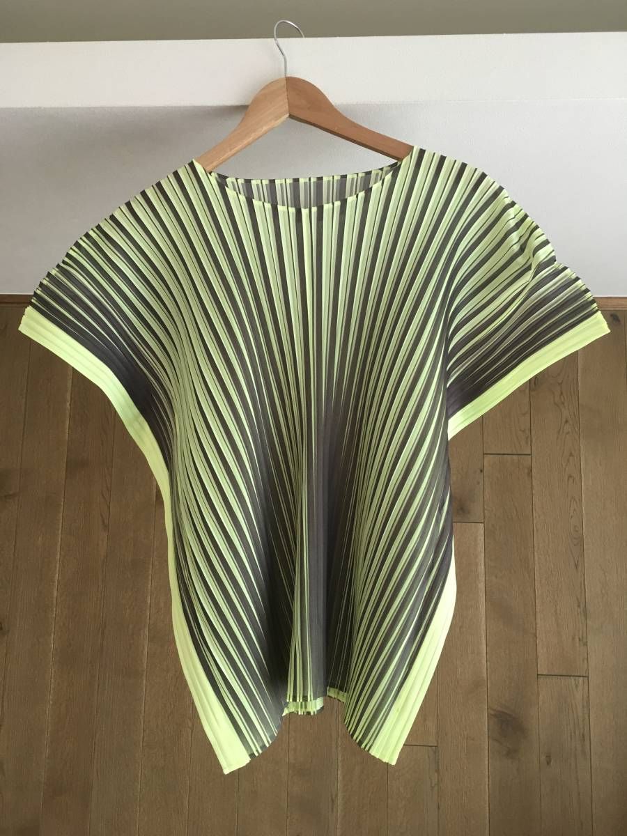 PLEATS PLEASEプリーツプリーズ トップス３ PP01-JK712