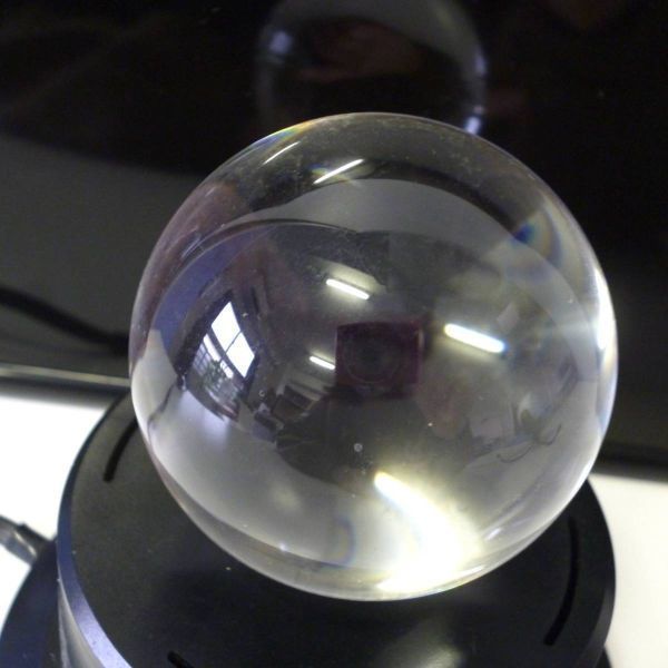 無色透明　天然水晶玉 AAA無色透明！最高級天然本水晶玉☆31.5mm - 水晶・天然石