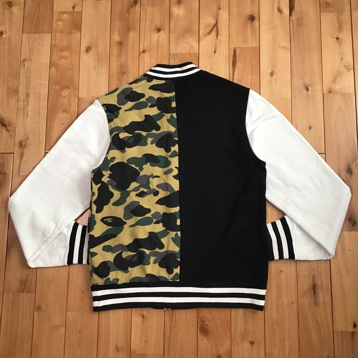 ★ZOZO限定★ SHARK VARSITY JACKET Lサイズ a bathing ape BAPE シャーク スウェット スタジャン エイプ  ベイプ アベイシングエイプ