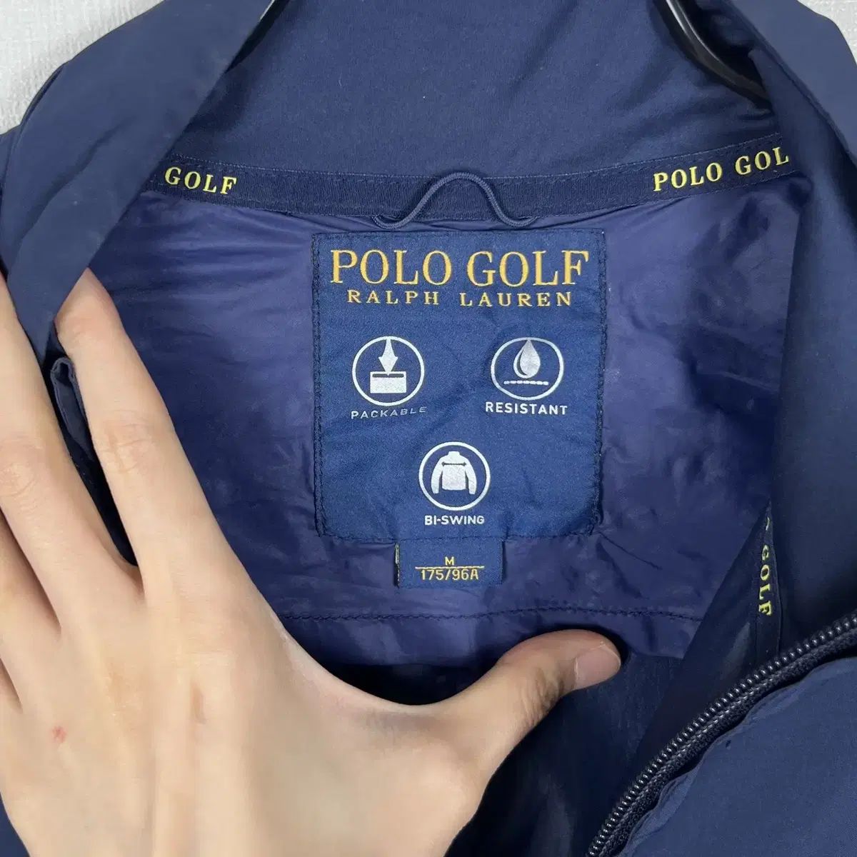 ウィンドブレーカー ジャケット