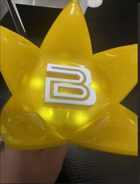 bigbang ペンライト ホワイト　箱付き 箱付き【新品未使用】 BIGBANG ペンライト 応援灯 ホワイト