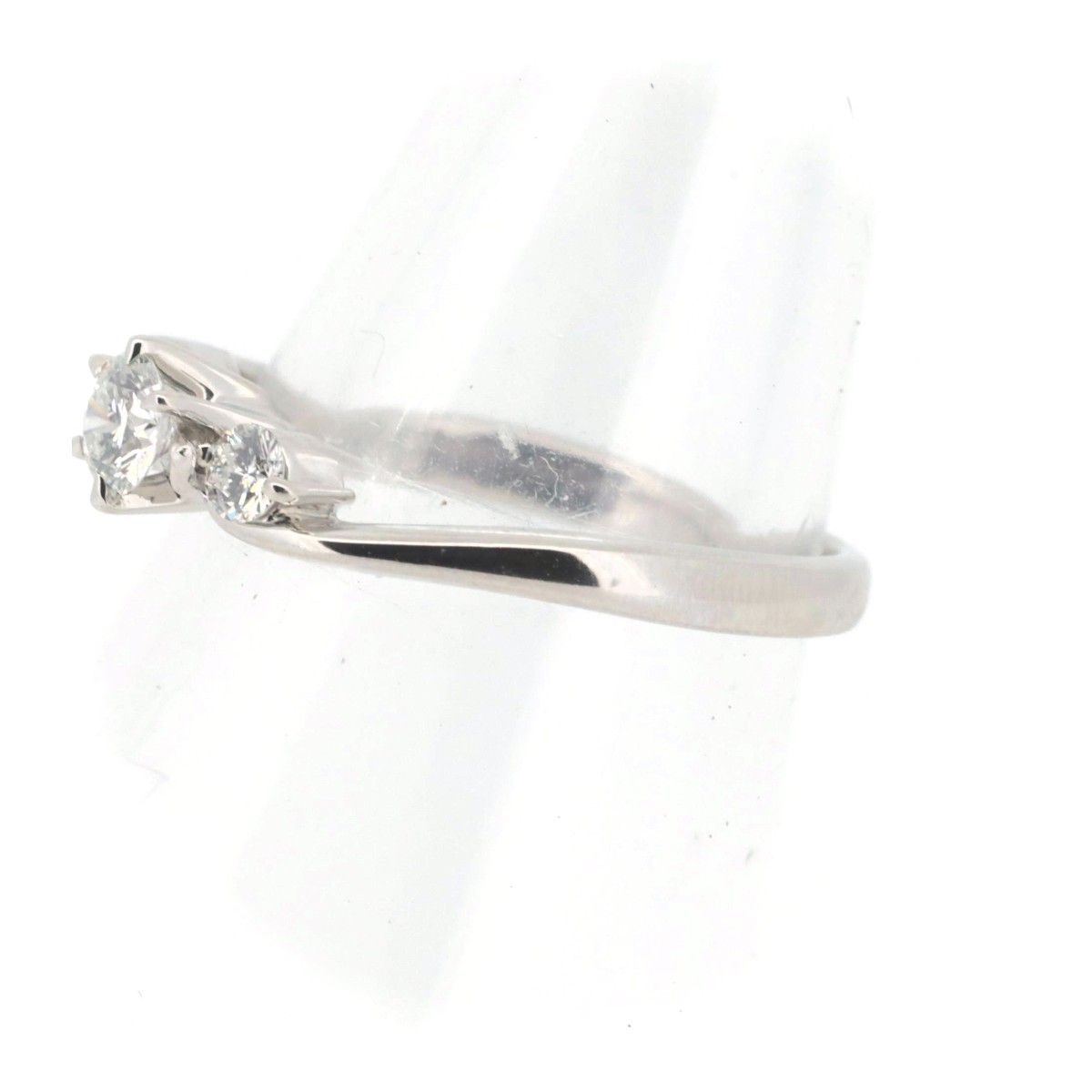 ロイヤルアッシャー ダイヤモンド リング 指輪 8号 0.15ct 0.08ct PT900(プラチナ) 質屋出品