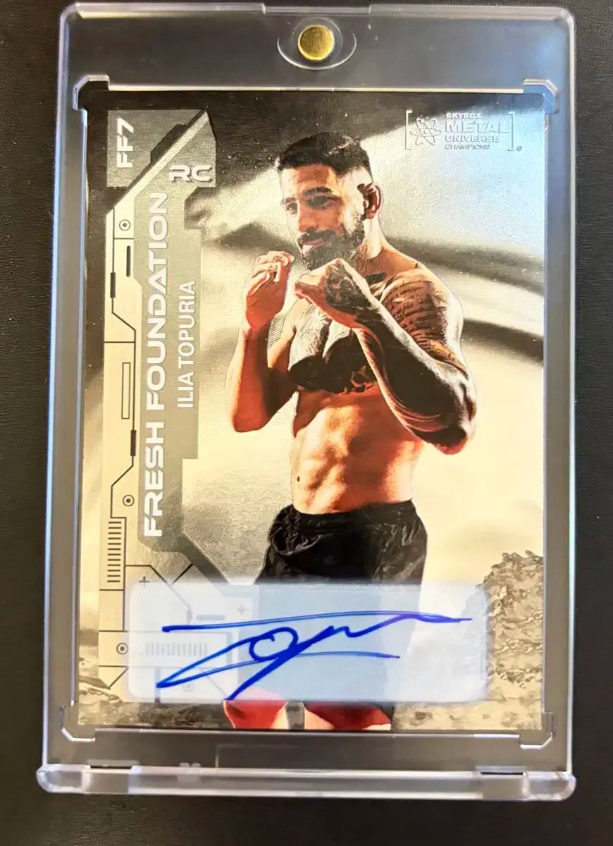 UFC チャンピオン スカイボックス イッリカッフェ トゥー プーさん ルーキー サイン 99 カード