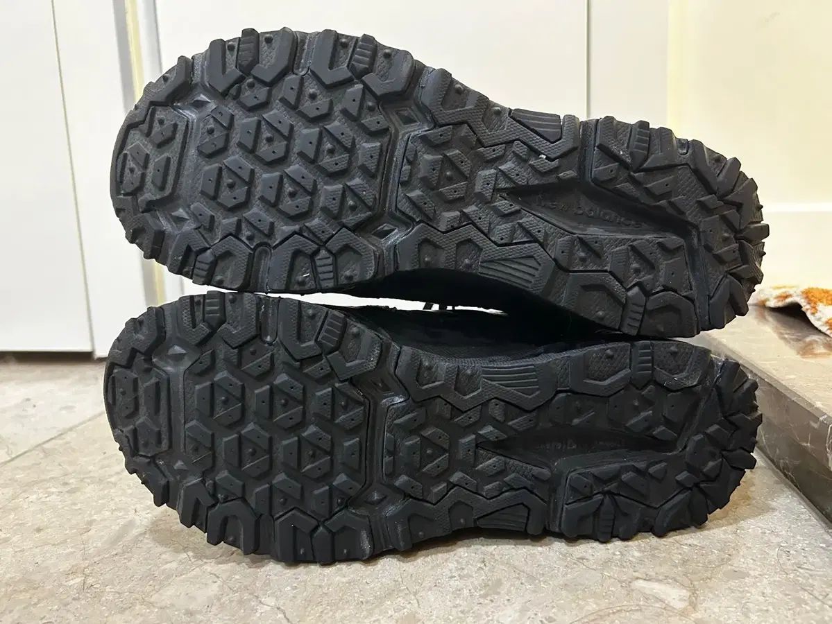 ニューバランス 410v5