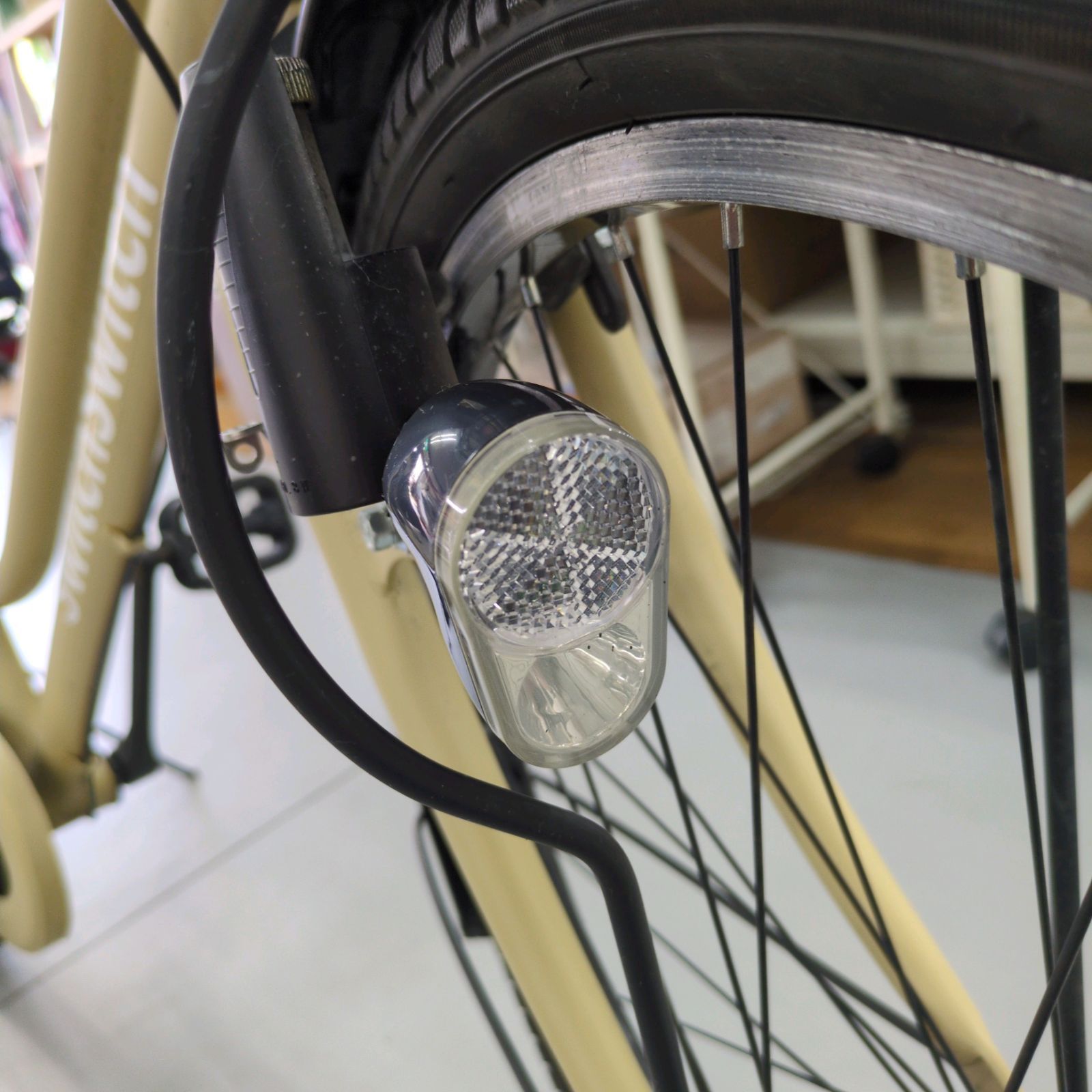 J558 ☆サビキズ使用感☆軽快自転車☆SwitchSwitch☆LEDダイナモ☆27インチ