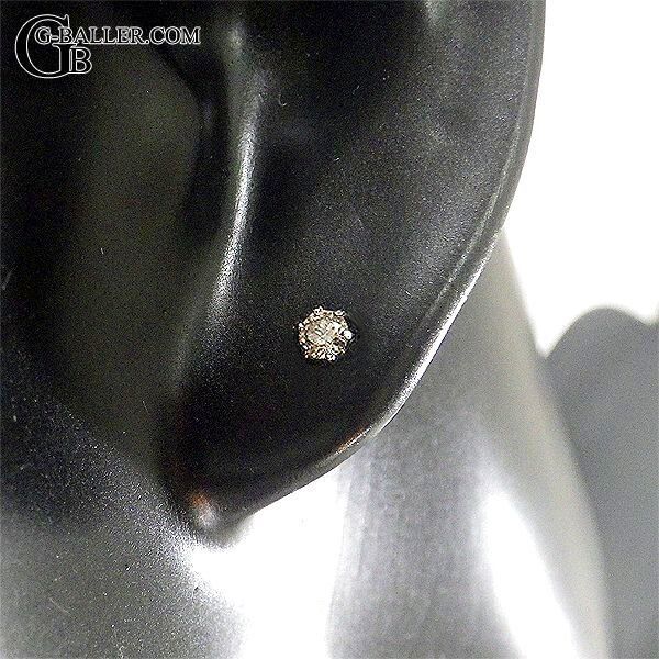 スタッドピアス