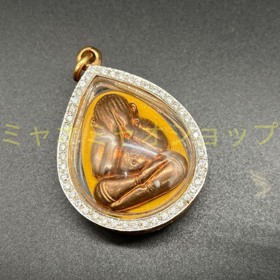 プラクルアン(御守) プラクルアン プラピッター お守り 守護 開運 御守り 豪華な枠付 タイ