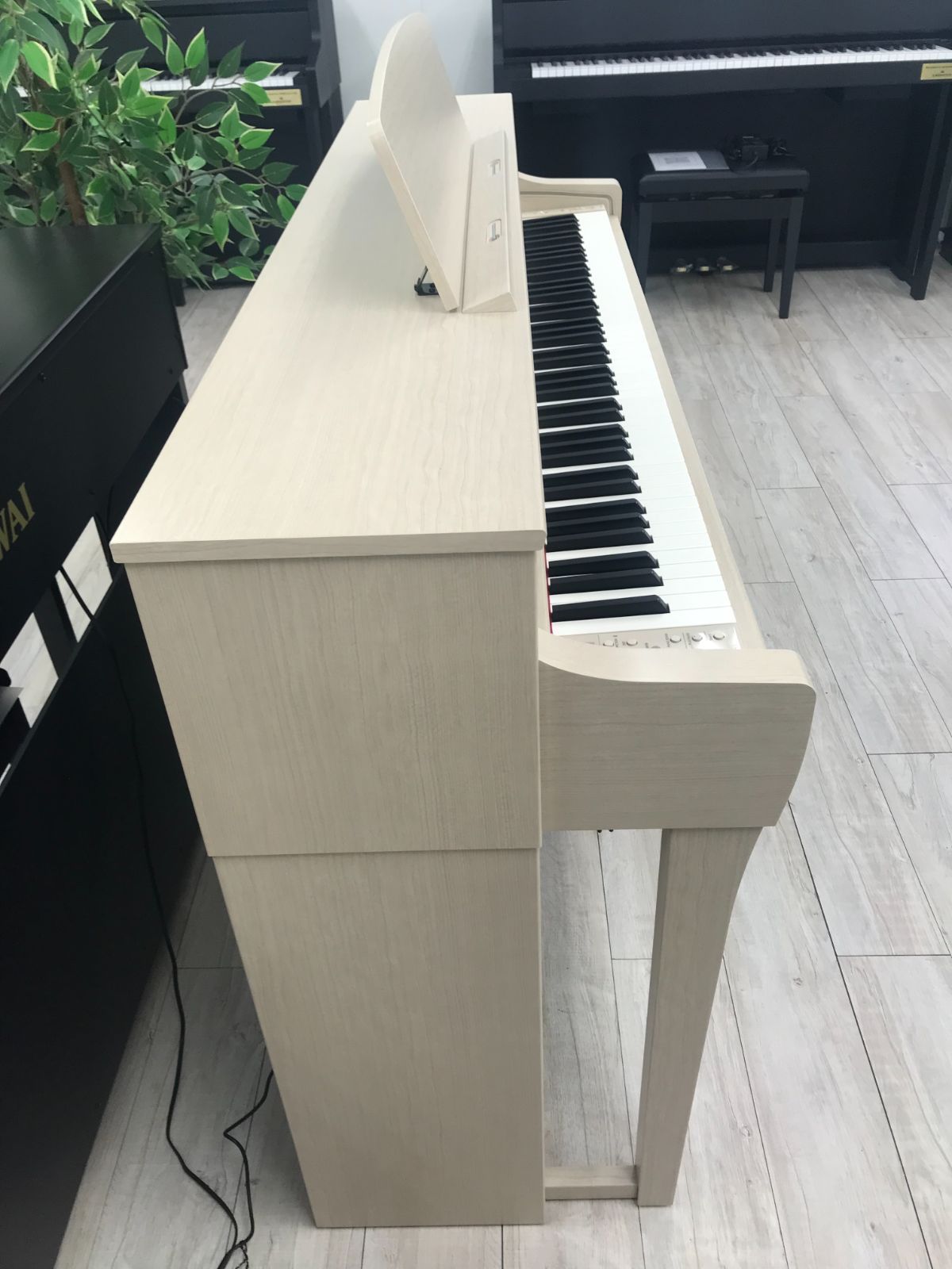 ★71209【電子ピアノ】YAMAHA　CLP745WA　21年製 CLP-745 Clavinova Digital Piano - Yamaha USA