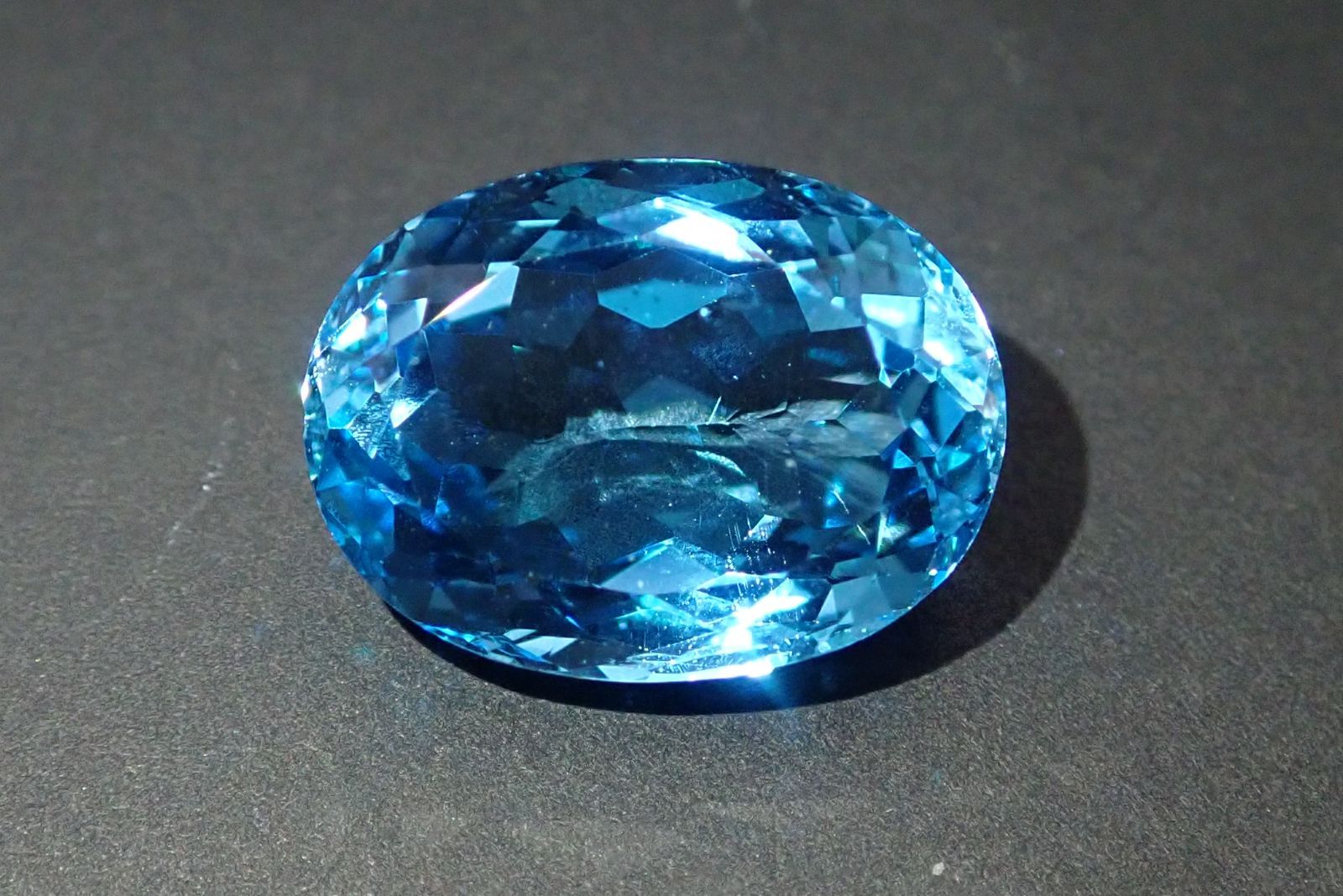 ブルートパーズ　18K Blue Topaz K18ブルートパーズリング (NO.48665) – JEX宝石ギャラリー