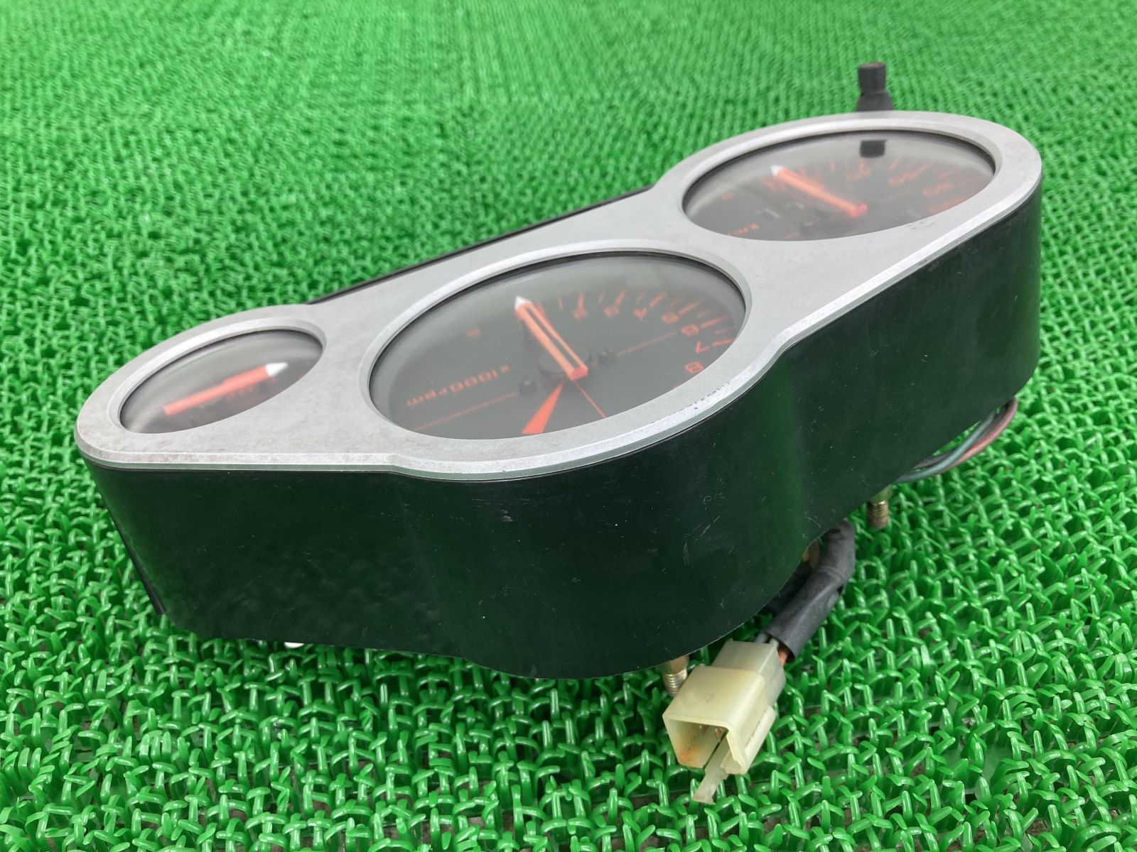 VT250F メーター ホンダ 純正 中古 バイク 部品 MC08 インテグラ 割れ