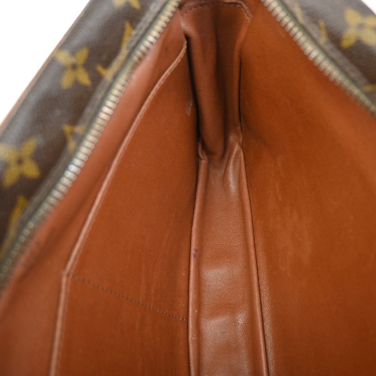 LOUIS VUITTON コンピエーニュ28 クラッチバッグ セカンドバッグ 本物 ルイヴィトン LOUIS VUITTON LV コンピエーニュ 28 モノグラム