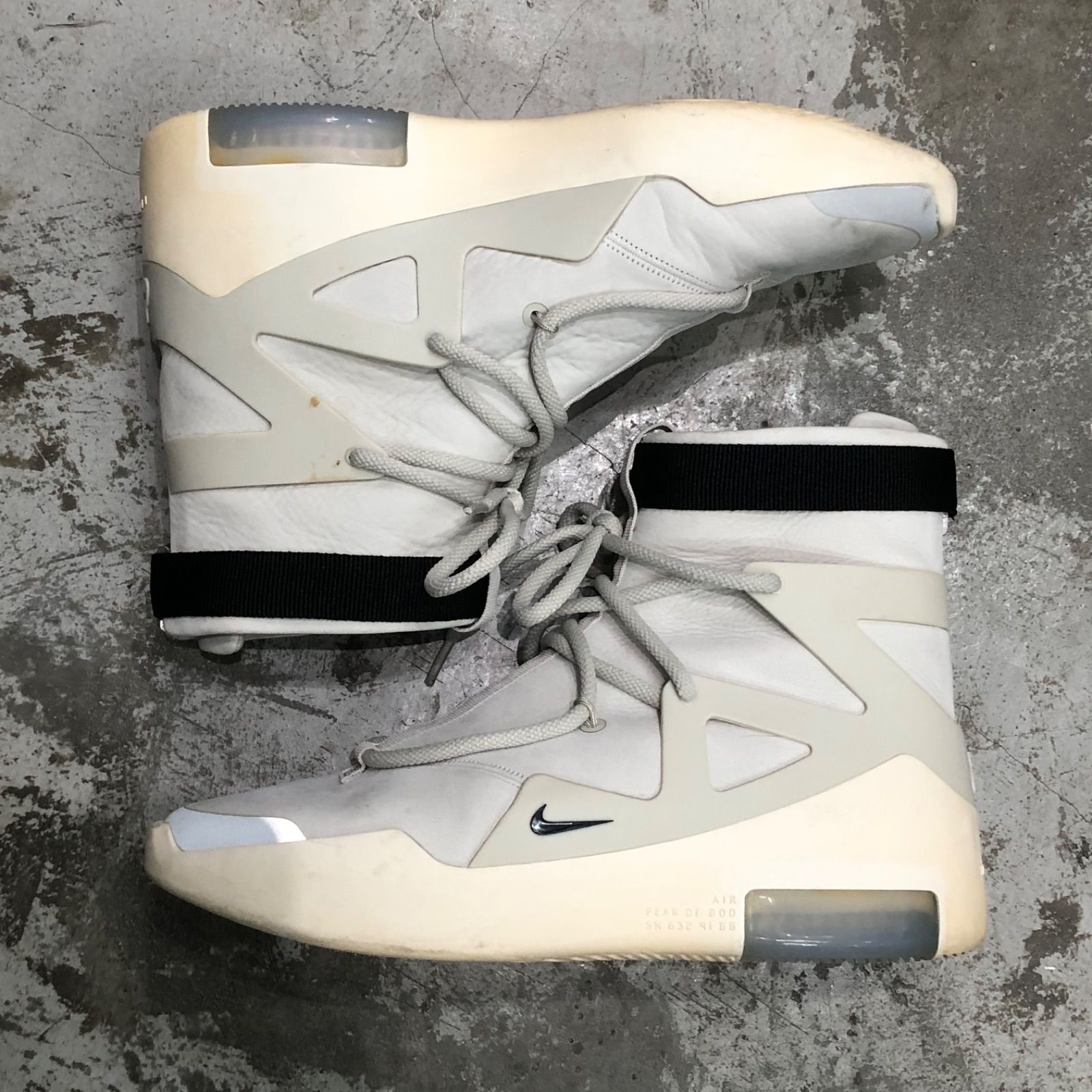 NIKE FEAR OF GOD AIR FEAR OF GOD 1 コラボ エア フィアオブゴッド1 