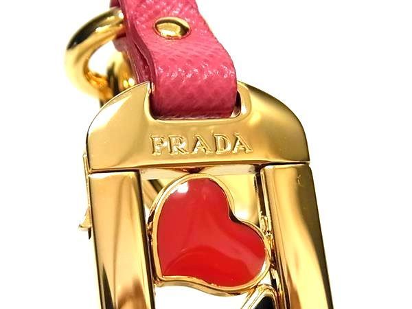 □新品同様□ PRADA プラダ サフィアーノレザー ハート キーホルダー