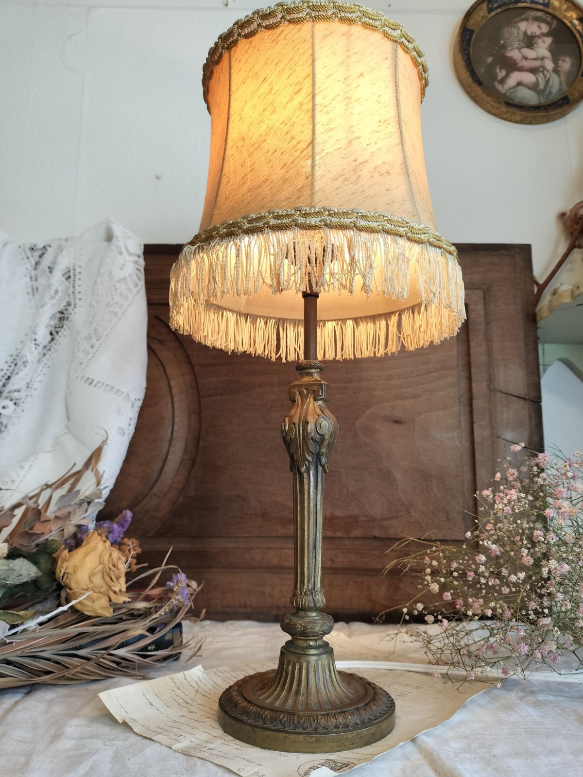 ★フランス アンティーク　素敵な　　布シェード付き　青銅　ルイ16世　ガーランド装飾付き　卓上ランプ 照明 ライト　1900年　★ フランス アンティーク シェード付き 青銅 卓上ランプ 照明