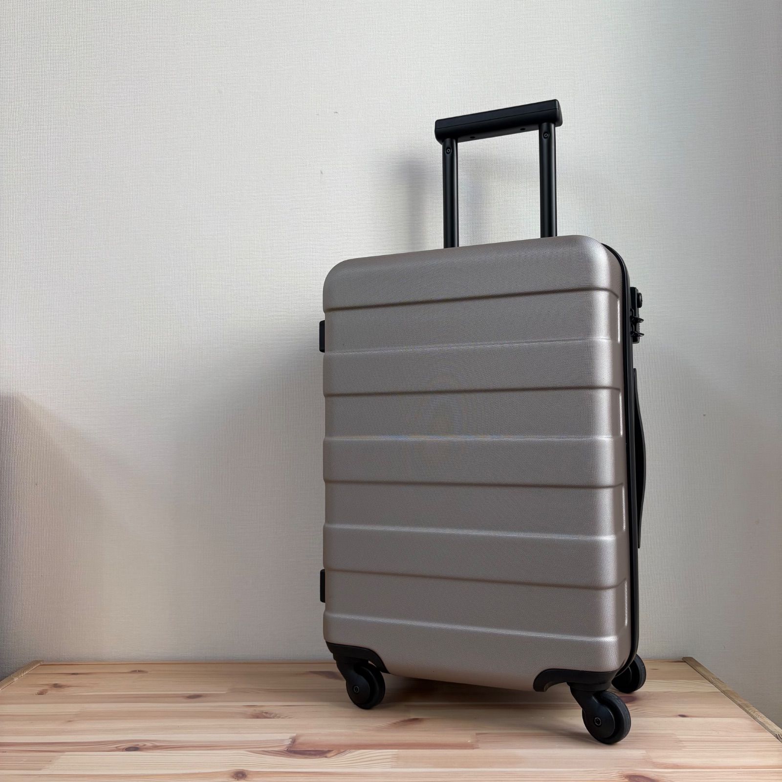 無印 MUJI バーを自由に調節できるキャリーケース 35L 36L 4輪