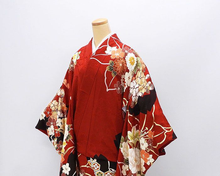 正絹振袖5 Mサイズ⭐︎2/28までに出品 振袖 正絹 四季花 青海波 身丈168.5cm 裄丈73.5cm ゆったり