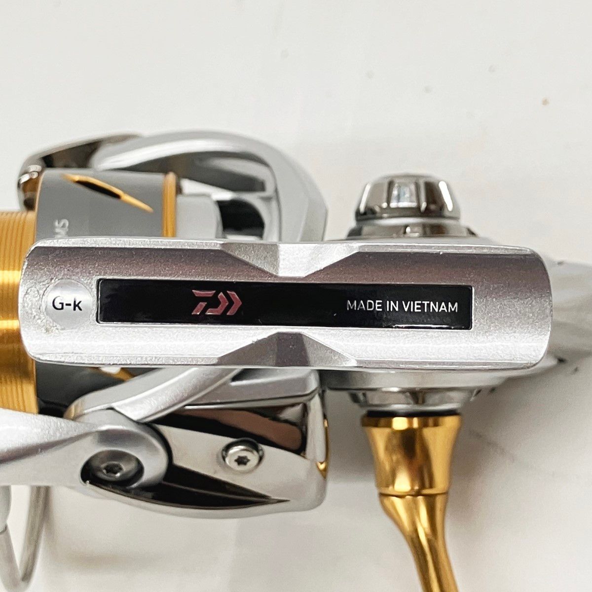 〇〇 DAIWA ダイワ FREAMS 21フリームス LT5000-CXH スピニングリール 傷や汚れあり ダイワ(Daiwa) 21フリームス LT3000-C 00060267｜アウトドア用品・釣り