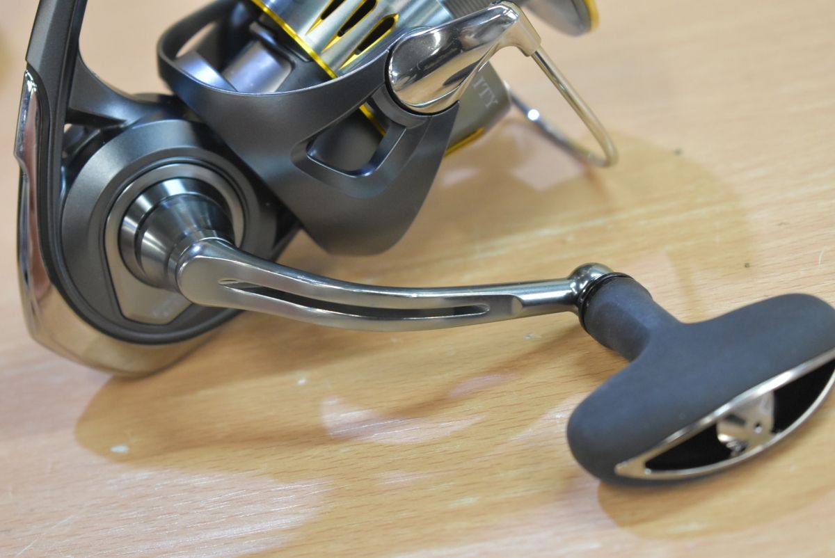 ダイワ 23 エアリティ LT5000D-CXH DAIWA AIRITY スピニング