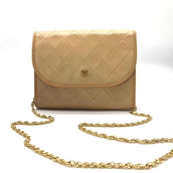 CHANEL シャネル ココマーク ミニマトラッセ プッシュロック チェーン ショルダー バッグ ベージュ m10047 CHANEL シャネル ココマーク ミニマトラッセ プッシュロック チェーン