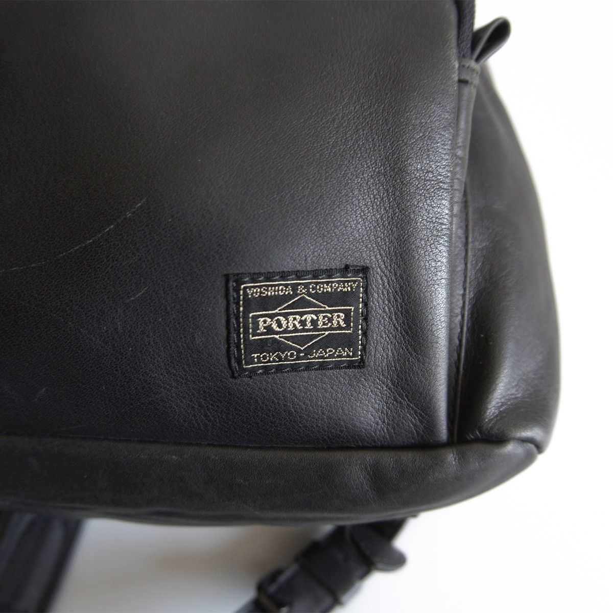 PORTER　ポーター　コルチナ　Cortina レザー ボディバッグ 人気】PORTER 【CORTINA レザー リュック】ポーター ブラック