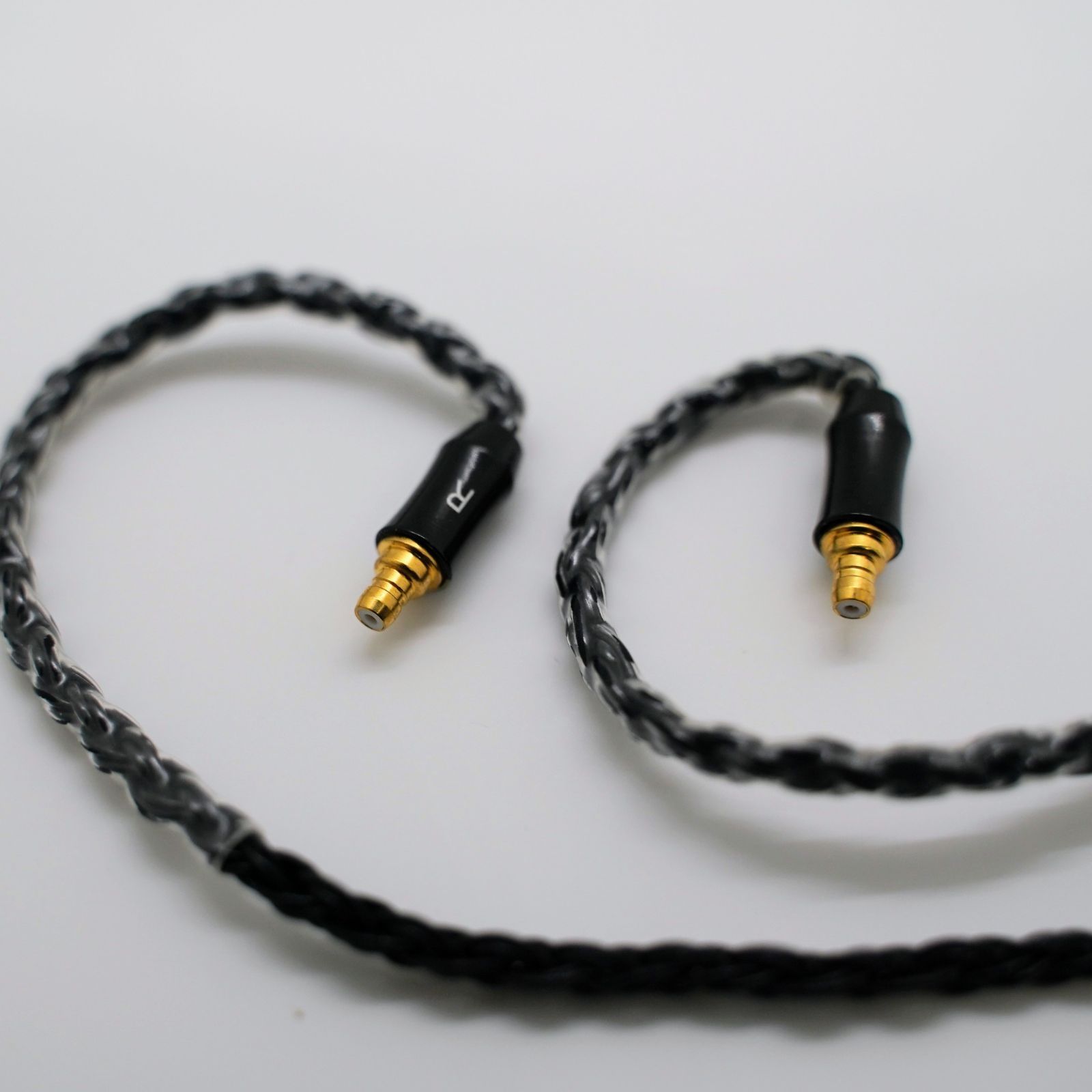 【超希少-1点限定】16コア IE100 400 500/3.5mm ミニプラグ 超希少-1点限定】16コア IE100 400 500/3.5mm ミニプラグ リ