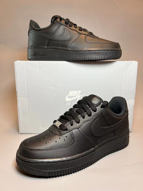 値下げしますナイキ スニーカー ブラック Nike Air Force 1 '07 メンズ レディース スニーカー シューズ スポーツシューズ ウオーキングシューズ