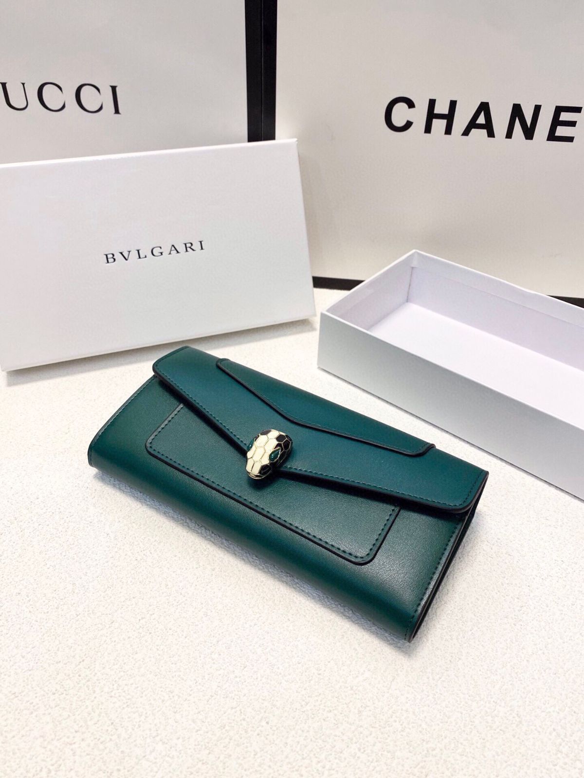BVLGARI　キーケース　箱　ギャランティカード付 BVLGARI キーケース 箱 ギャランティカード付