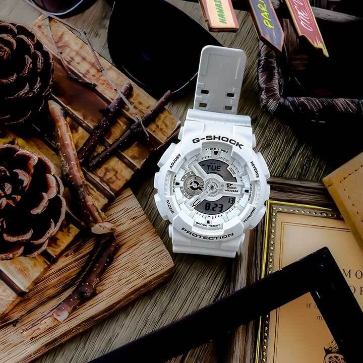 CASIO Gショック GA-110MW-7A 海外 腕時計 g-shock Marine White