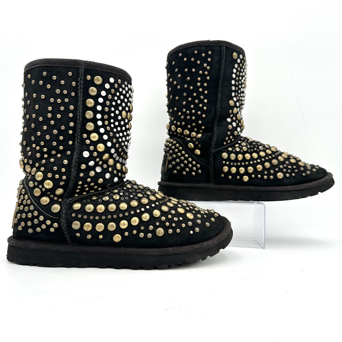 □希少□ UGG × JIMMY CHOO ムートンブーツ スタッズ ブラック