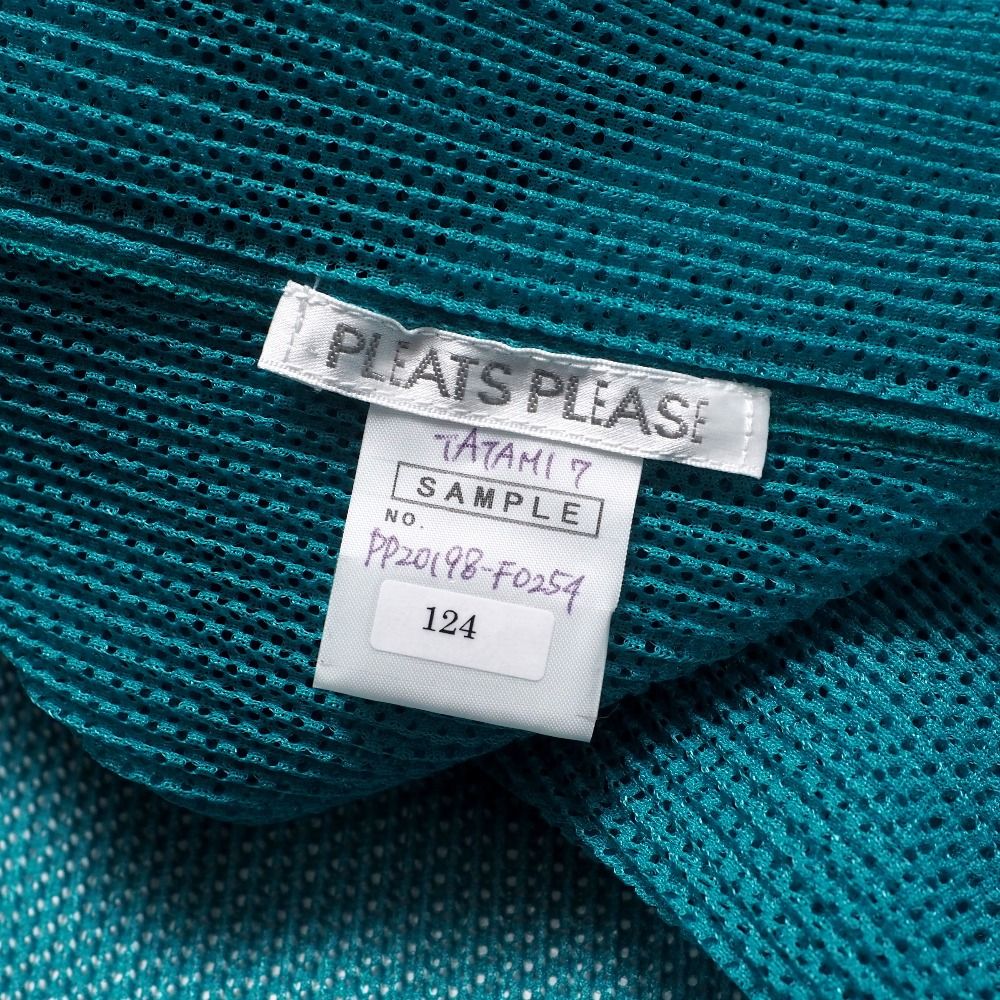 PLEATS PLEASE ISSEY MIYAKE - ■美品■PLEATS PLEASE ISSEY MIYAKE プリーツプリーズ イッセイミヤケ TATAMI タタミ カーディガン サイズ5 メッシュプリーツ ロングカーディガン ブランド古着【中古】20250501/RA4492 PLEATS PLEASE ISSEY MIYAKE - □美品□PLEATS PLEASE ISSEY
