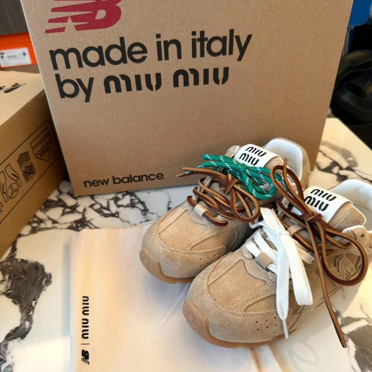 New Balance x Miu Miu 530 SL スエード スニーカー - メルカリ