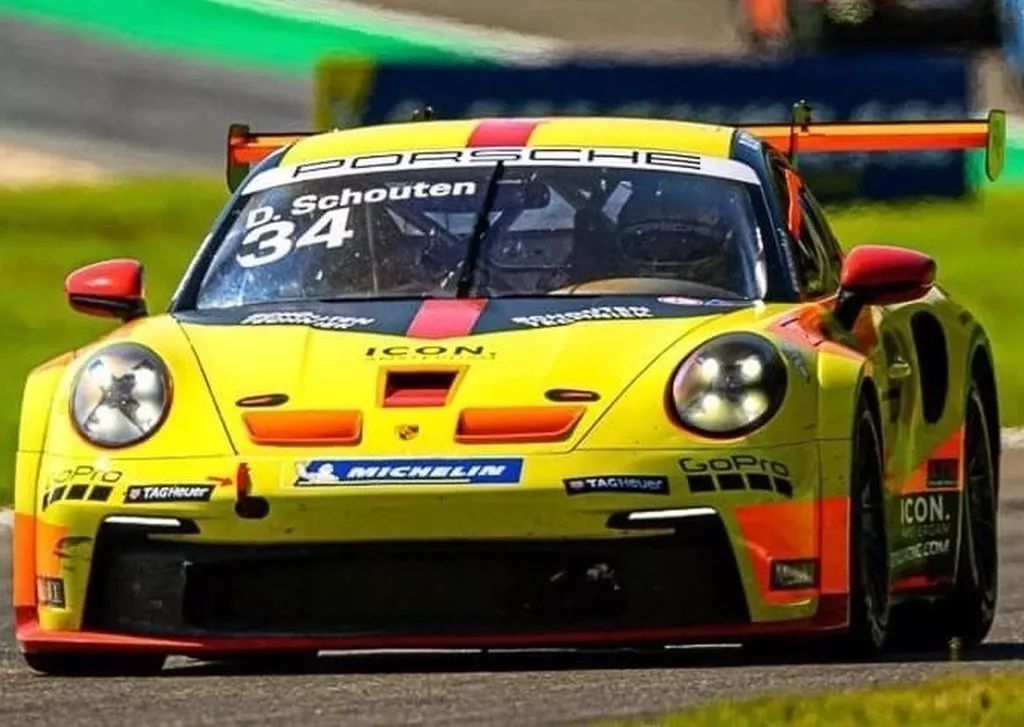ミニカー 1 43 Porsche 911 GT3 Cup 34 Porsche Carrera Cup Benelux Champion 2025 Dirk Schouten S6302