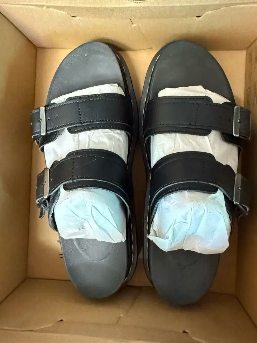DR. MARTENS ドクターマーチン マイルス 270