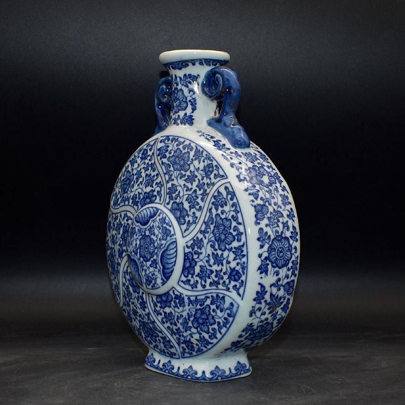 枝蓮紋瓶 工芸品 陶磁器 装飾品 花瓶 花器 美術品 置物 陶芸 賞物観賞瓶 清乾隆青花纏枝蓮如意抱月瓶 景徳鎮 陶磁器 装飾品 現代工芸品