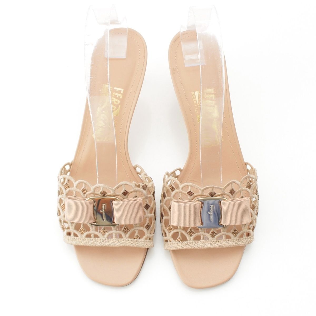 サルヴァトーレフェラガモ ヴァラ金具 ヴァラリボン レース ミュール サンダル GC 18811 ピンクベージュ 8 1|2